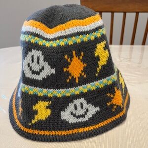 Gray Knit Bucket Hat with Yellow and Orange Patterns